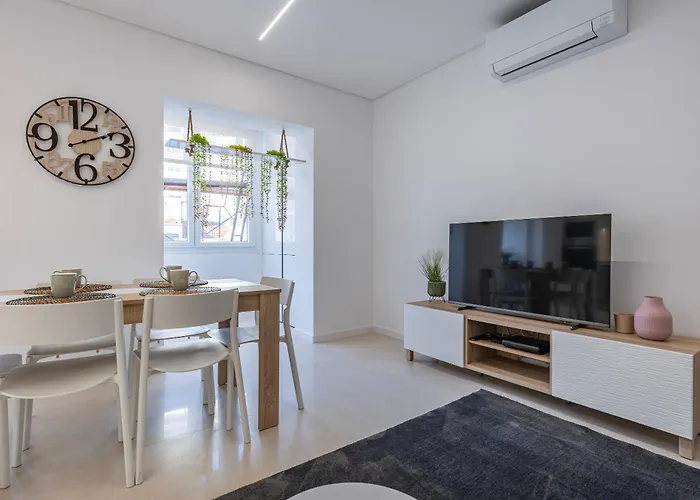 New By The Metro - 4e Apartamento *